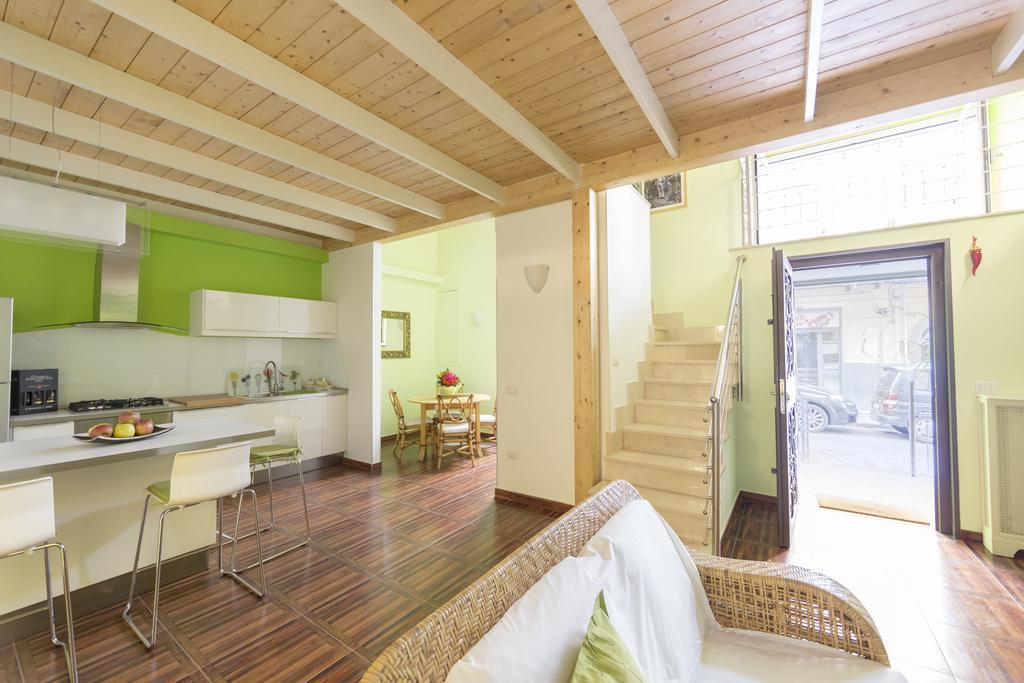 Aristovascio Apartment Napoli Bagian luar foto