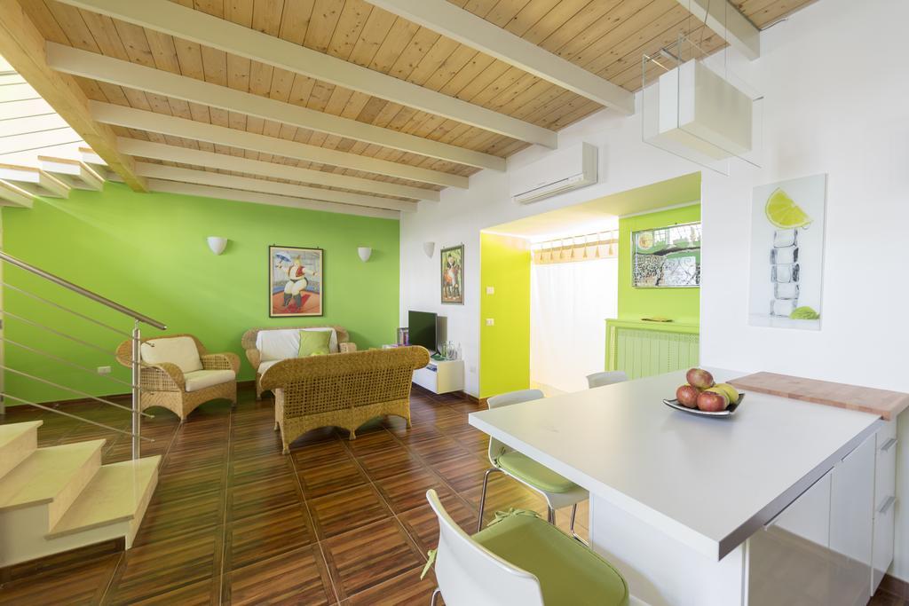 Aristovascio Apartment Napoli Bagian luar foto