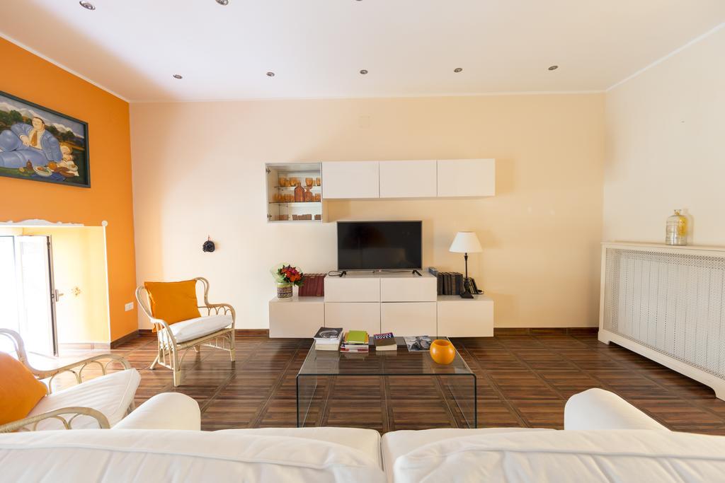 Aristovascio Apartment Napoli Bagian luar foto